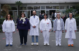 Flash mob alla Città della Salute: un grido contro la violenza sugli operatori sanitari