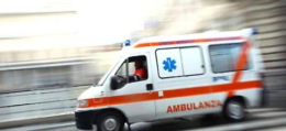 Malore fatale in strada: inutili i soccorsi, anziano perde la vita