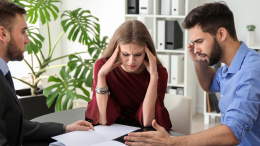 Assegno di mantenimento: non è automatico per il coniuge senza reddito