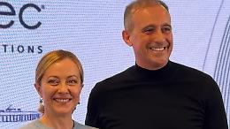“Curiosa e molto interessata alla tecnologia”. Giorgia Meloni visita lo SpacePark (VIDEO)