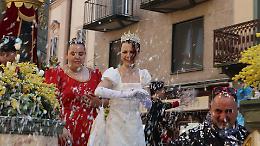 Passato e presente si incontrano nella sfilata del Carnevalone di Chivasso 