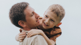 Senza casa, senza figli, senza futuro: la battaglia silenziosa dei padri separati