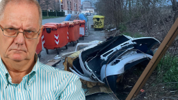 Ivrea, auto smontata tra i rifiuti in via Verdi: la città è una discarica a cielo aperto