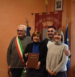 “Leggete la Costituzione e studiate”: il sindaco ai ragazzi che diventano adulti
