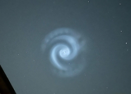 Vortice luminoso nei cieli del Canavese: ecco cos'era