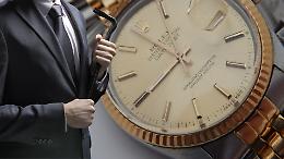 Torino, si finge cliente in un B&B ma ruba Rolex, oro e gioielli per 30mila euro
