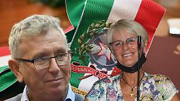 Abuso di fascia tricolore: la colpa è dei giornalisti (ma non ci crede nessuno)