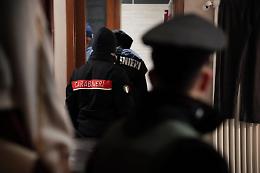 Macellaio trovato senza vita in casa: dramma in Canavese