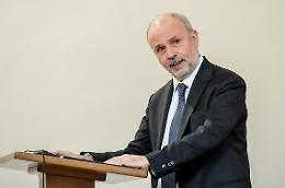 Liste d’attesa, Schillaci attacca: “Assurdo chiuderle, i posti nel pubblico ci sono”