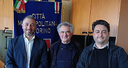 Pavone Canavese assediata da TIR e incuria: la Provincia promette, ma non decide