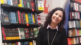 Emma Russo presenta “È questione di felicità” a Volpiano: un viaggio tra le piccole gioie della vita