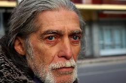 "Ti spacco la faccia, comunista di merda": aggredito per aver cantato Bella ciao