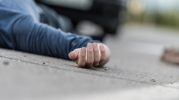 Travolto mentre lavora sull’asfalto: operaio ferito a Cuorgnè