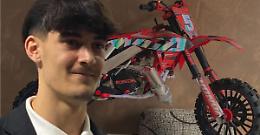 Francesco e la moto di carta che fa battere il cuore a Honda