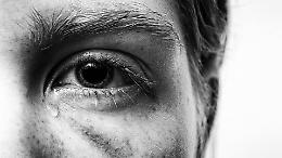 Torino, minacce e violenza: “Se non mi sposi ti sciolgo nell’acido”