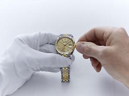 Banda dei Rolex in azione a Torino: colpo da 40mila euro in via Bligny
