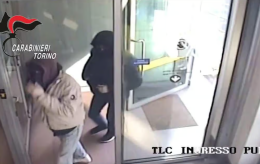 Assalto con pistola alle Poste di Caselle: individuato il 44enne