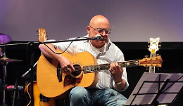 Lorenzo Marino, l’autoritratto in musica: “Self Portrait” incanta Torino il 2 maggio