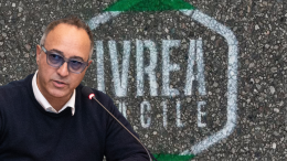 Totem, vernice e fuffa. Benvenuti nel mondo incantato di “Ivrea Easy”
