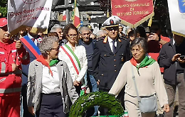 "Che ci fate qui?": a Settimo il 25 aprile diventa una guerra tra Pd e Lega