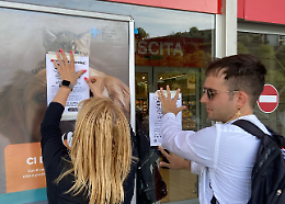 Ivrea, protesta contro Carrefour: "Complice del genocidio in Palestina"