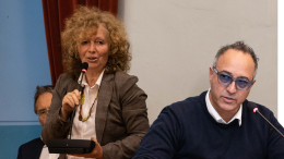 Santo Bambino, l’ultima doccia fredda: accuse, silenzi e una città che si scopre più fragile