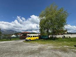 Il Canavese si apre al turismo: nasce l’area camper nel cuore del paese
