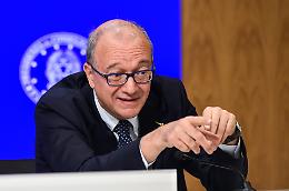 Scuola, stretta del governo: sì ai corsi sulla sessualità solo con l’ok dei genitori