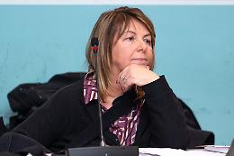 Piccoli tuona in Consiglio: “Negozi spremuti per finanziare eventi, ora basta ...”