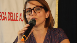 La sindaca Elena Piastra ignora 2.709 firme. Cittadini contro la nuova tangenziale