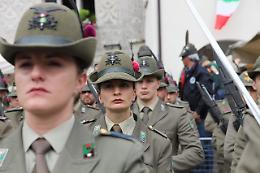 Cento mila penne nere in marcia a Biella: l’Adunata 2025 si apre con l’abbraccio dell’Italia intera