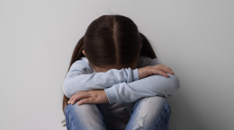 Cinque anni di abusi sessuali nel diario segreto di una bimba del ciriacese: condannato il suo aguzzino
