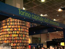 Torino capitale dei libri: al via il Salone 2025 tra Reza, Romance e rivoluzioni culturale
