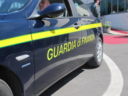 Traffico di droga, rapine in villa, prostituzione e bancarotte: la Guardia di Finanza smantella una banda criminale attiva in mezza Italia