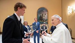 Jannik Sinner incontra Papa Leone XIV: un dialogo tra fede e tennis