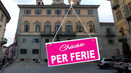 Comune chiuso per “ferie”? A Ivrea succede davvero
