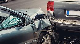 Scontro tra due auto all’altezza di San Giorgio Canavese: due feriti e traffico in tilt per ore