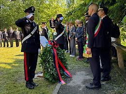 Venaria Reale ricorda i Caduti di Nassiriya: inaugurato il giardino della memoria nel Parco Salvo D’Acquisto