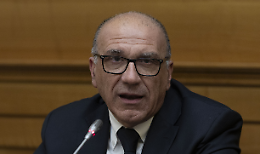 Monnezza eporediese. Calogero riconfermato. Da Imperatore a Monarca. Il Pd lo ama, la Lega lo invita