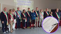 Vische e il Canavese rinnovano il patto per le Pietre Bianche: firmato l’accordo di manutenzione da 11 Comuni e dalla Città metropolitana