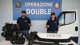 Cannibalizzavano camion e attrezzature rubate dai cantieri: la Polstrada di Torino smantella la banda