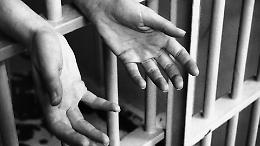 Detenuto tenta il suicidio nel carcere di Ivrea: salvato in extremis dagli agenti