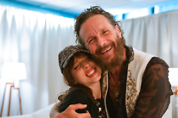 Jovanotti abbraccia Angelina Mango: “Avanti sempre, sorellina”