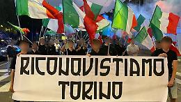 Manifestazione del Comitato Difesa Quartieri: tra accuse, tricolori e proteste