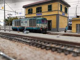 Modellismo in mostra a Rondissone: treni, Lego e Barbie per la festa di San Luigi