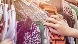 Abito riapre le porte: moda sostenibile e aiuto concreto alle famiglie in difficoltà