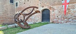 Dalla Reggia al Castello: le sculture di Riccardo Cordero trasformano Ivrea in un museo a cielo aperto