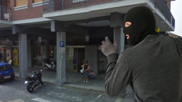 Verolengo, rapinatori  tentano un colpo alle Poste ma scappano con la coda tra le gambe