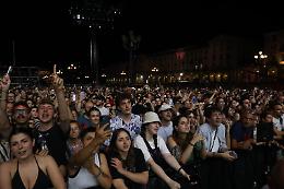 Lo Russo canta, Cirio balla e Torino sogna di diventare Miami