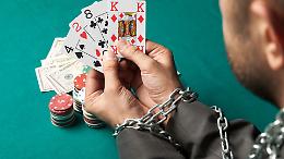 Scommesse fuorilegge, giro da milioni! Blitz in tutta Italia, 46 denunce e maxi sequestri